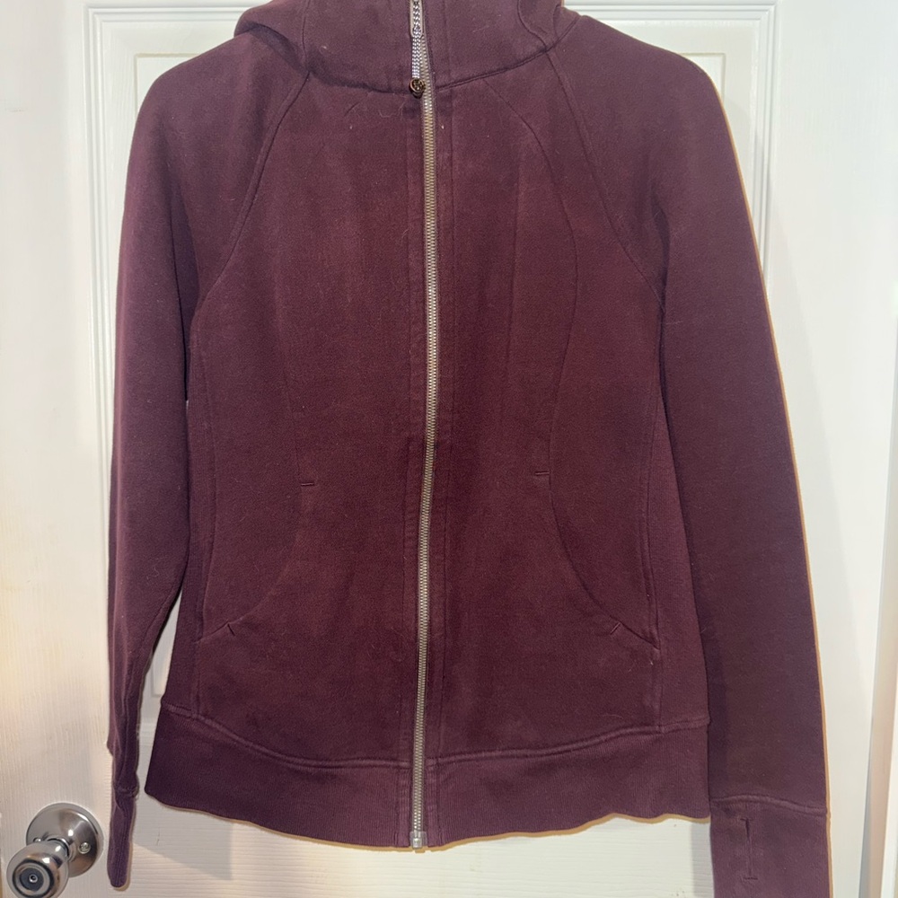 Women's lululemon Burgundy scuba jacket
